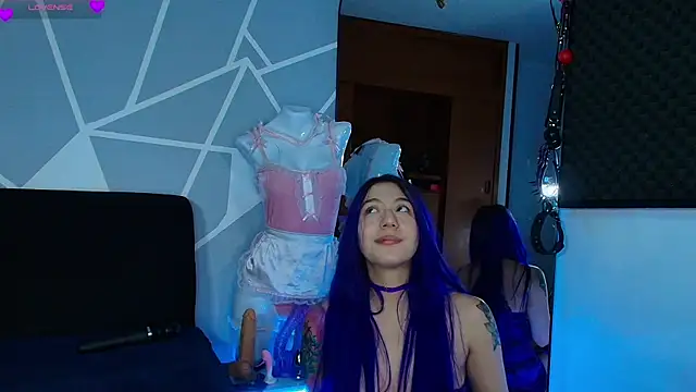 karlamoon23 webcam