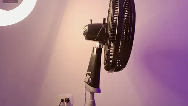 hellzel_moon webcam