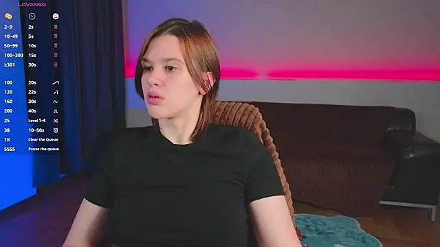 LoraPuffs webcam