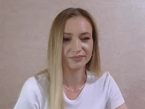 NoirEnigma webcam