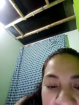 SalmaParis_Lm webcam