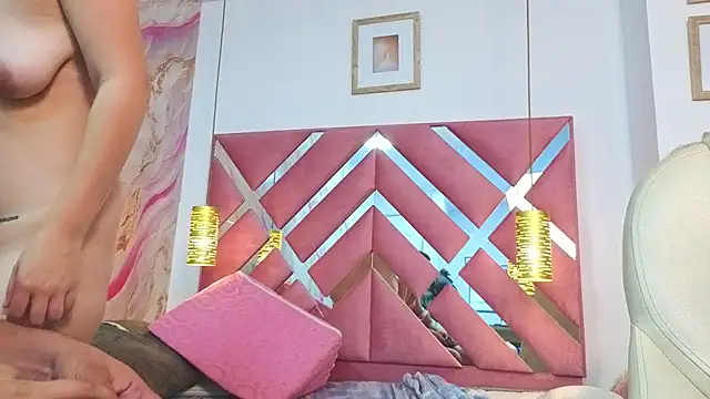 Keyla_and_Matt webcam