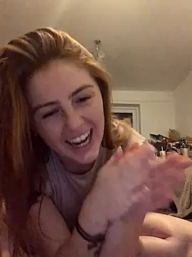 Redvelvetxx2 webcam