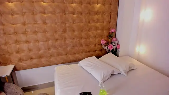 violet_giraldo webcam