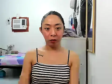 ErikaJayne4u webcam