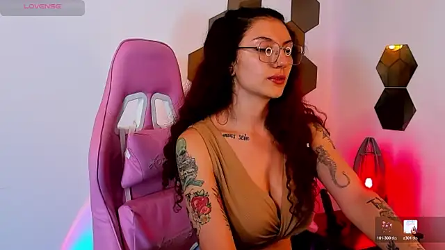 nicollsan33 - Nicollsan33's free webcam - UK Sex Cams