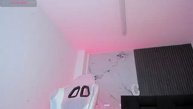 Chloemuaak webcam
