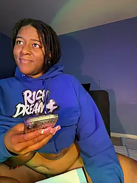 GirthGoddessCoco webcam