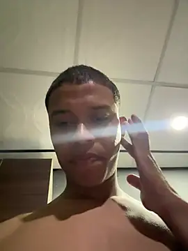 iiosamaxxx webcam
