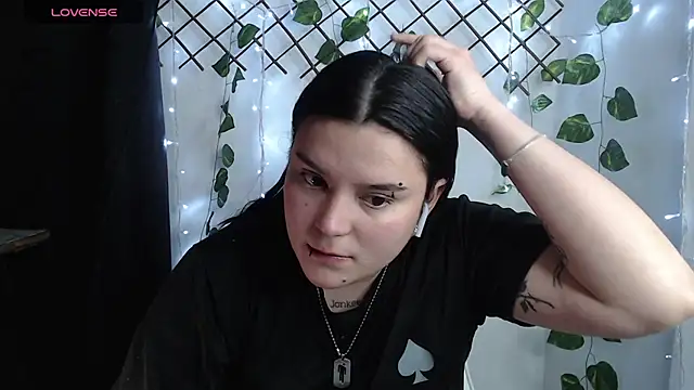 Nika_1_ webcam