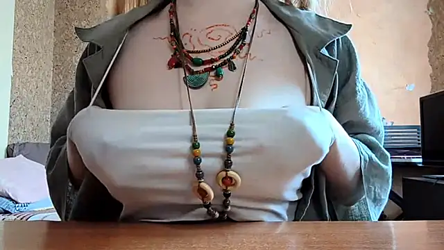 KateVibe_01 webcam