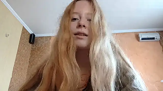KateVibe_01 webcam