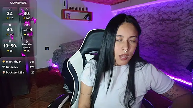 Camila_IRoose webcam