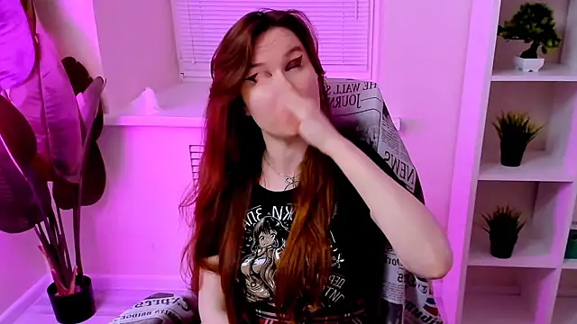 CarolGiggly live sex cam