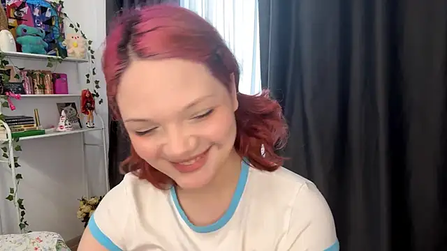 SmilingCutie webcam