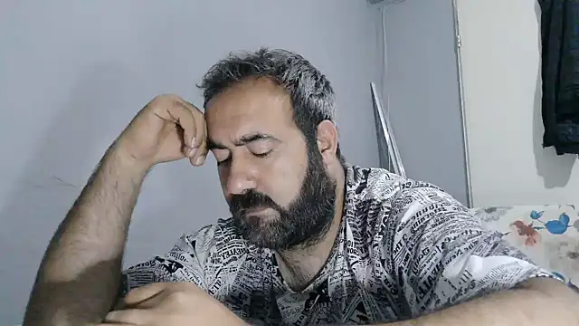 -dark-look- live sex cam