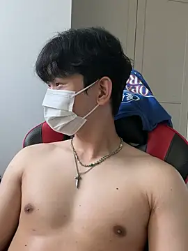 kr_hotguy1's live cam