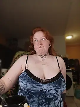 CURVYSAKURA