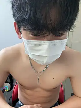 kr_hotguy1 Live Web Cam Show