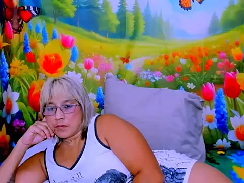indianroxy webcam