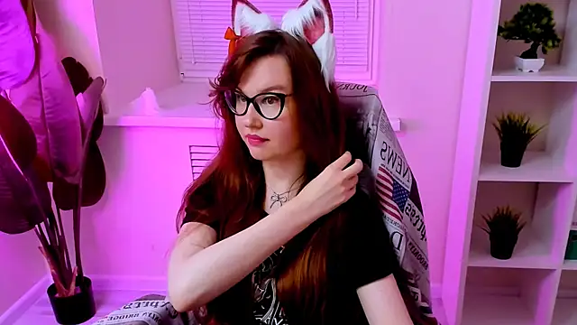 CarolGiggly webcam