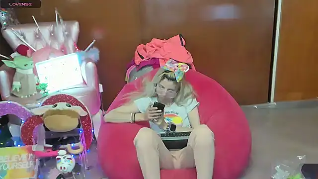 Skinygirl webcam