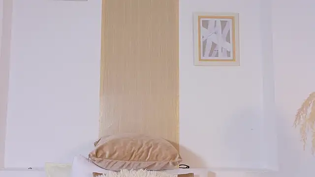 Chloe_adams_1
