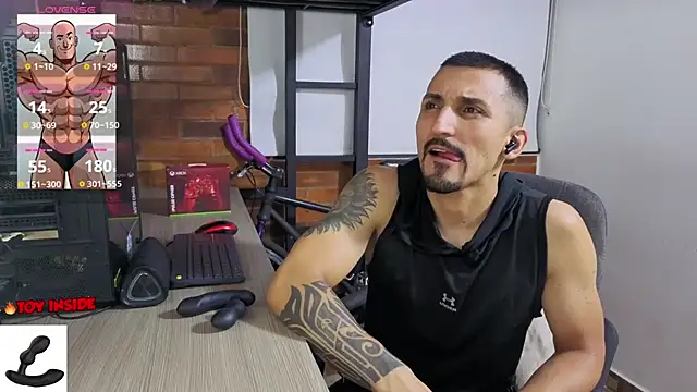 Marck_Muscle webcam