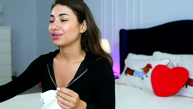 EllaWhiteX webcam