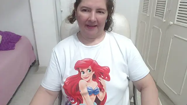leonela_69 webcam