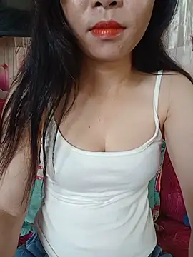 AvaRoyale webcam