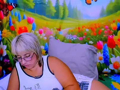 indianroxy webcam