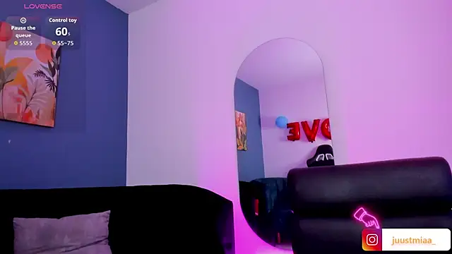 Justmia69 live cam on StripChat