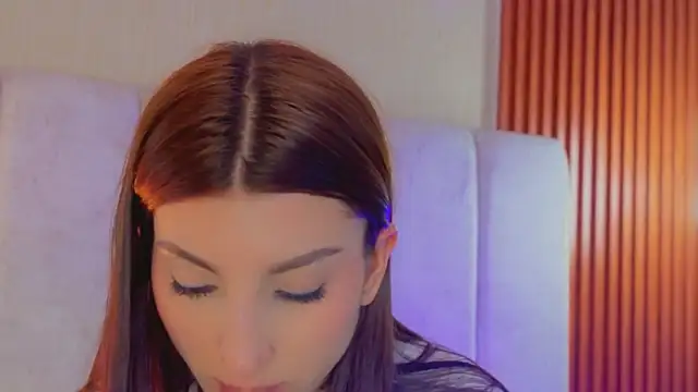 AilishBenson webcam