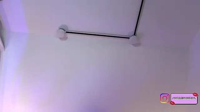 Angela_Torres_ webcam