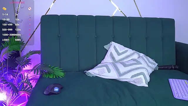 b3llaspringg webcam