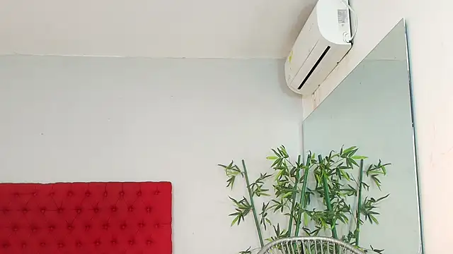 kayna_gomez webcam