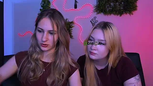 playful_sophie webcam