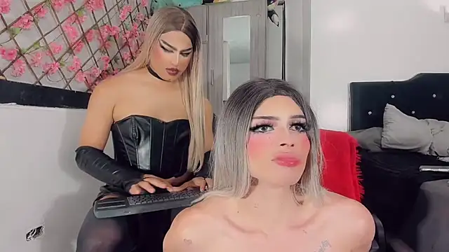 Miva11 - Couple webcam sex chat