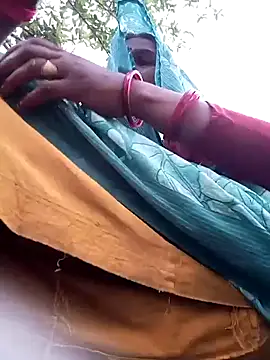 Rakhi_cut webcam
