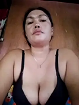 sexymom_siovie webcam