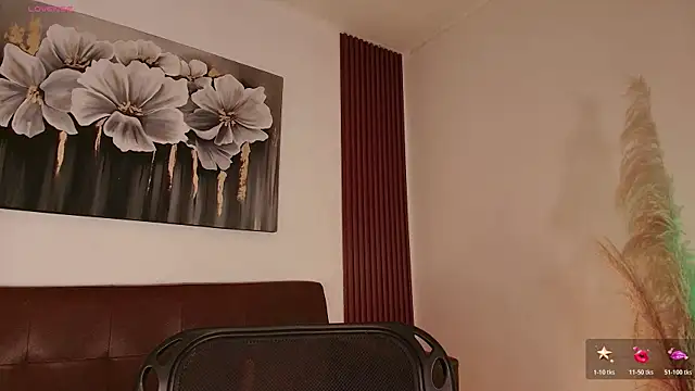Hilaryebony_ webcam