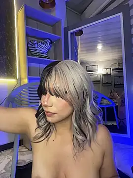 Saraa_love_ webcam
