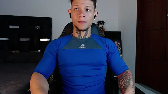 Erosscott_ webcam