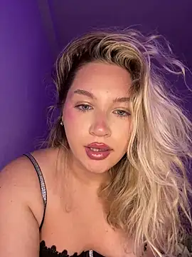 Ashleyy_Diamond webcam