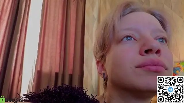 Michelle_Blond webcam