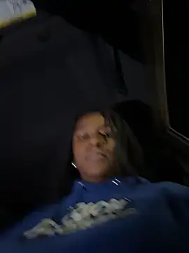 GirthGoddessCoco webcam