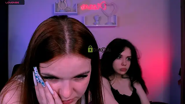 riley_sanders webcam