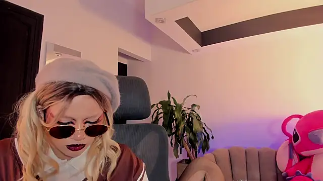 AphroditeSweett webcam