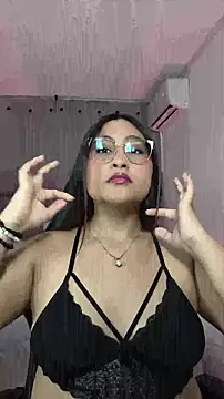 LaylaZurek_ webcam